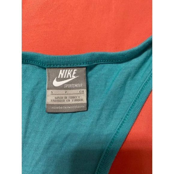 NIKE WOMEN SMALL TRACK & FIELD WORKOUT TANK TOP AQUA COLOR - GREAT CONDITION - Picture 4 of 5